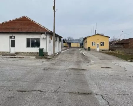 Голям завод за олио край Първомай тъне в дългове и разруха, ЧСИ прави нов опит да го продаде