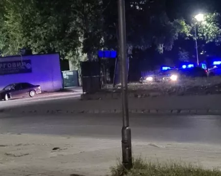 Среднощен екшън в Пловдив: Пиян тийнейджър си спретна гонка с полицията, помля няколко коли