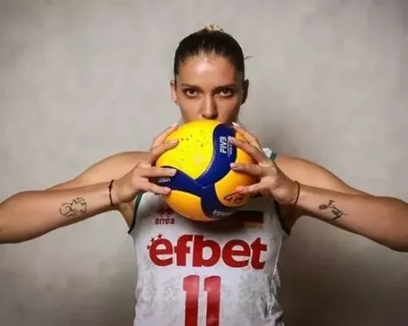 Женският национален отбор по волейбол с нова капитанка