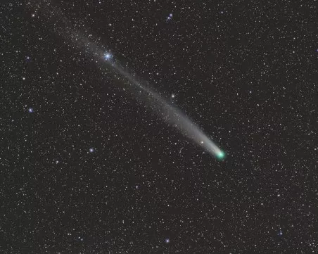 НАСА засне ясно кометата, за която учен твърди, че е извънземна сонда