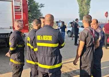 Пожарът в района на село Скала е овладян няма опасност за населените места  Това съобщи кметът