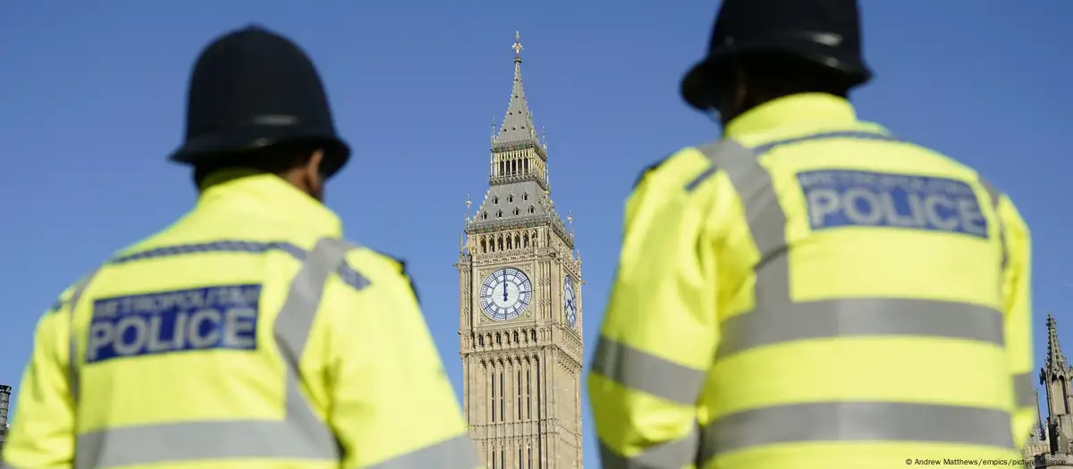 Луксозни автомобили на стойност милиони паунда бяха конфискувани от Лондонската полиция