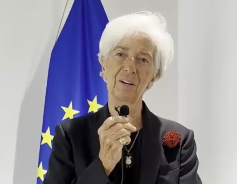 Председателят на ЕЦБ показа българските евромонети