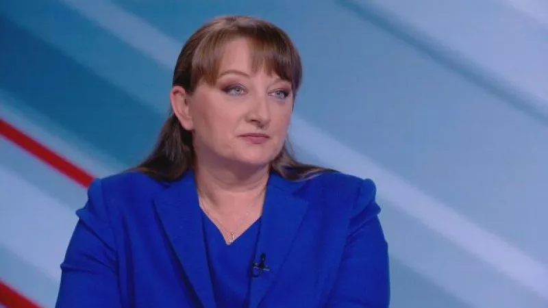Деница Сачева с предложение за гъвкаво работно време за родители на ученици през лятото