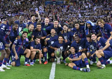 ПСЖ стана петият отбор в историята на футбола който в