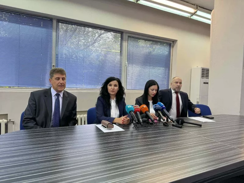 ГДБОП и ДАНС разбиха мащабна схема за трафик на наркотични