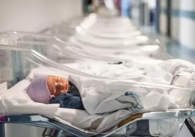 Отделението по акушерство и гинекология в болницата в Перник възобнови