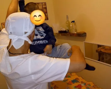 Арестуваният в Пловдив „кинезитерапевт” се подвизава като д-р Коларов, оправя също очи и кръвна захар