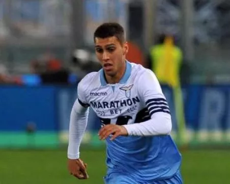 ЦСКА взима футболист с мачове за Лацио и Уулвс