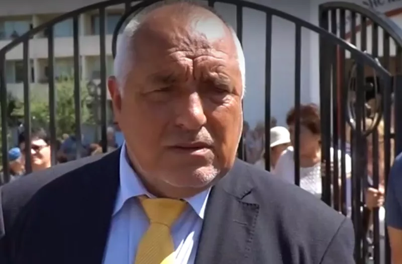 Бойко Борисов: Група леви партии, начело с президент популист, бранят рушащи се държавни имоти