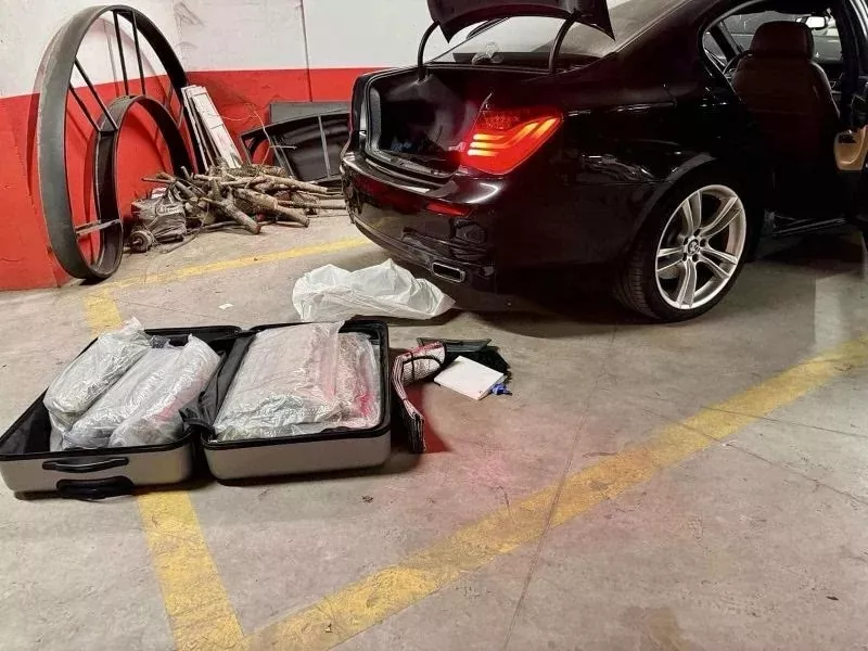 Съдът в Пловдив решава да остави ли в ареста един от задържаните за трафик на дрога