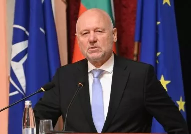 Изненада е че се провежда тази среща Не е подготвена