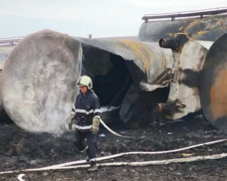 Изтеглиха цистерните от ЖП релсите край с. Пясъчево