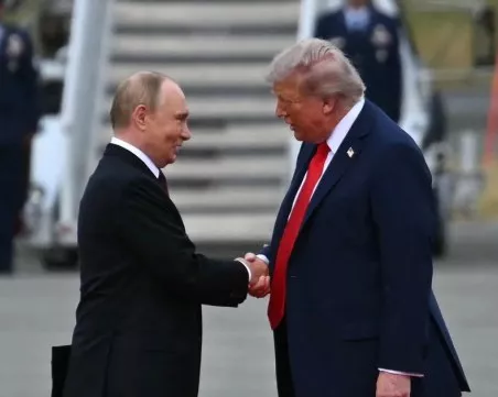 Путин: Обсъдих с Тръмп прекратяване на войната на справедлива основа