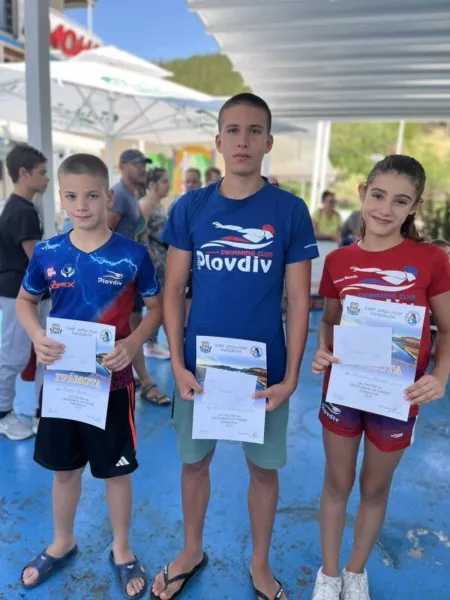 Троен успех за плувците от Пловдив 2019 на маратона в язовир Кърджали