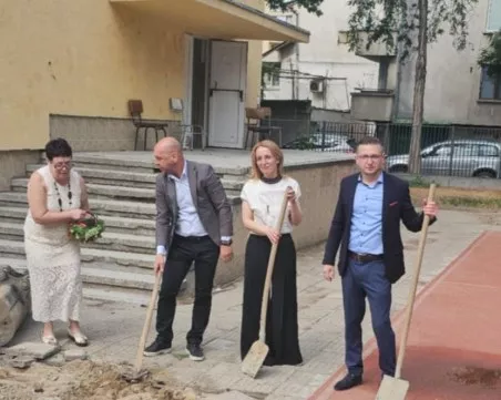 Район „Северен” вади 840 бона за консултанти, парите за ремонти и строителство -  по-малко