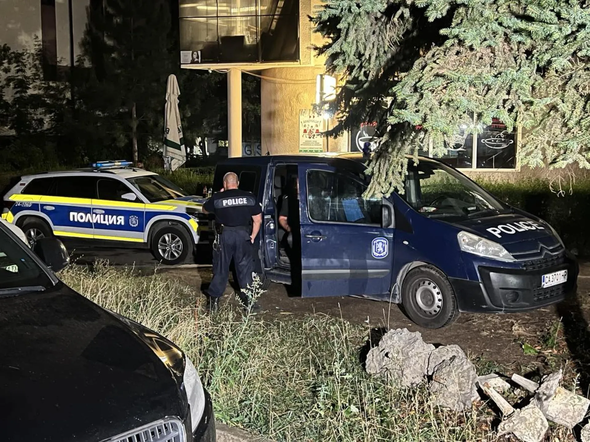 Повдигнаха обвинение на младежа, убил полицейската съпруга в Първомай