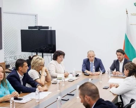 Боршош: Няма да има промяна в броя на часовете по професионална подготовка