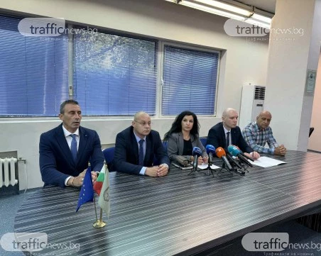 Убиецът от Първомай като Рамбо: Оборудван с множество ножове и камуфлажни дрехи