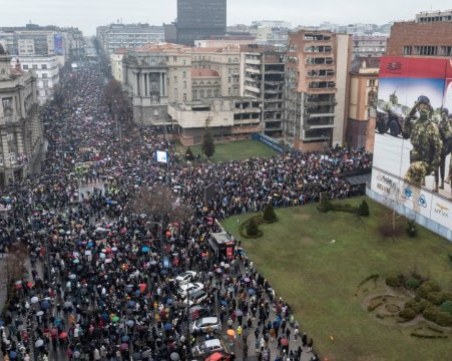 Докладчикът на ЕП за Сърбия: Страната не може да влезе в ЕС в това състояние