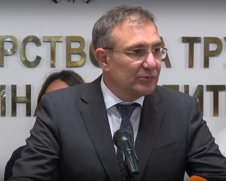Социалното министерство дава 14 млн. лева за техника и екипировка за доброволци при бедствия