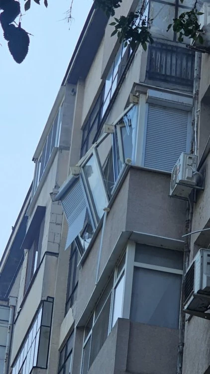Газова бутилка избухна в апартамент в Пловдив, жена е пострадала СНИМКИ