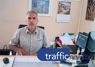 Д р Боян Костов завършва Медицински университет Пловдив през 1993 г