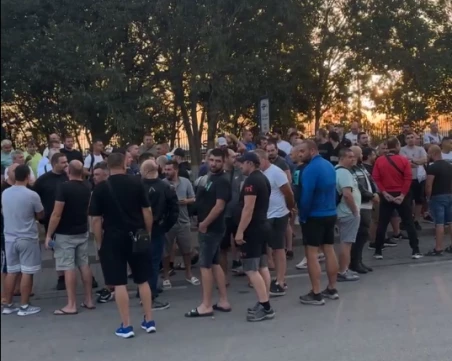 Напрежение в КЦМ: Работници искат по-високи заплати, готови са на ежедневни протести