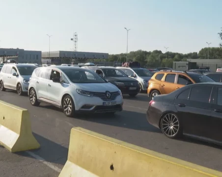 Стотици автомобили се трупат на „Капитан Андреево