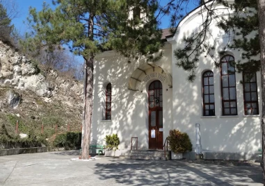 Мъж опита да обере църква в Пазарджишко В събота вечерта в РУ Септември