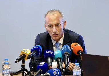 Красимир Вълчев: Забраната на смарт устройства в училище ще направи децата по-концентрирани