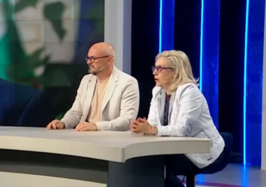 Румен Радев като политически играч: Готви ли президентът мащабен проект