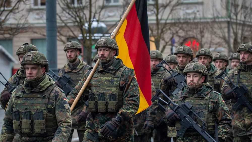 Германската армия връща наборната военна служба, но тя няма да е задължителна