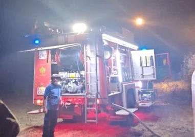С голям пожар се борят в района на хисарското село