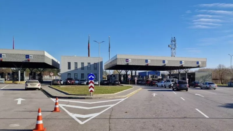 Турската линейка имала разрешение да влезе у нас, но отказала