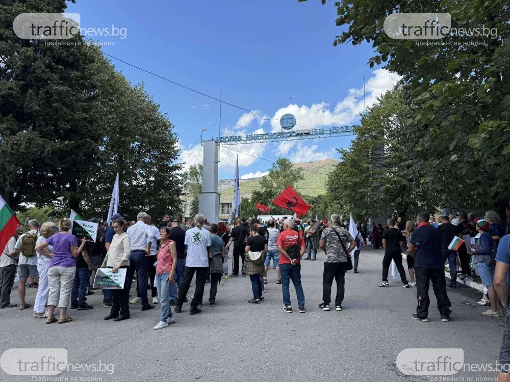 Протестиращите пред ВМЗ-Сопот блокираха Подбалканския път