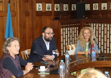 300 талантливи пловдивски деца излизат с Деси Добрева на Античния театър в спектакъла Гиздава
