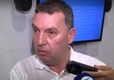 Може ли адвокатът на задържания за сексуални отношения с ученичка също да се окаже с обвинение