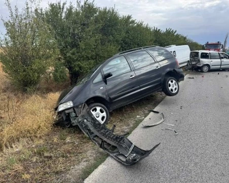 Двама души са загинали, а 36 са ранени при катастрофи в страната през последното денонощие