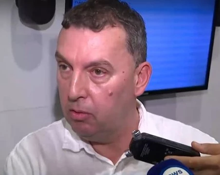 Може ли адвокатът на задържания за сексуални отношения с ученичка също да се окаже с обвинение