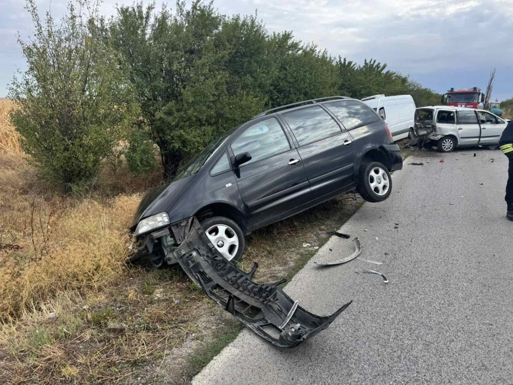 Двама души са загинали, а 36 са ранени при катастрофи в страната през последното денонощие