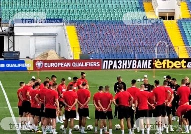 Лукас Петков под въпрос за мача с Испания