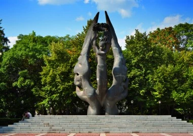 Представители на българската диаспора в Босилеград пристигат в Пловдив за Деня на Съединението