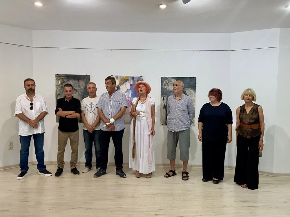 Откриха изложба с рисунки голям формат от Международния пленер „Диалог