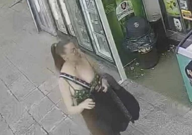 Нагла кражба от магазин в Кючука! Жена отмъкна скъпо уиски ВИДЕО