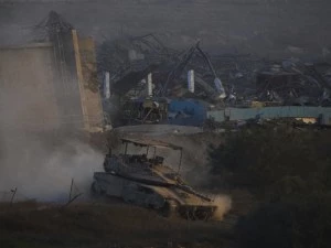 Израелските сили напредват в Газа, въпреки призивите за край на офанзивата