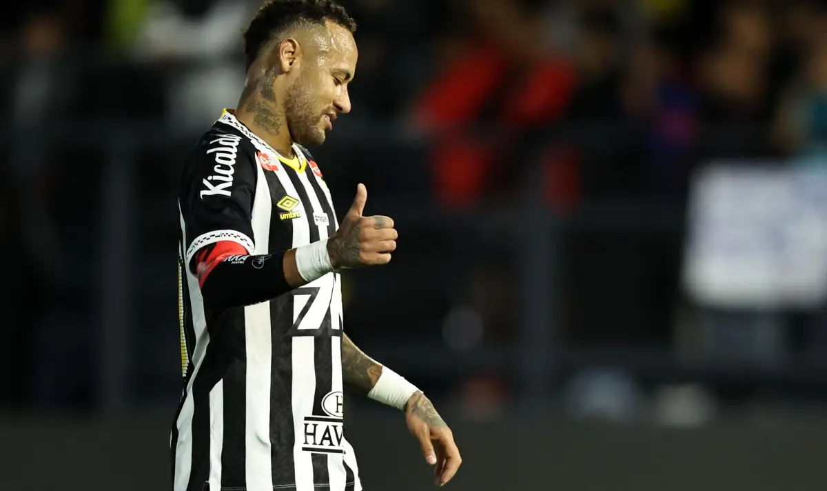 Футболната суперзвезда Неймар е наследил един милиард долара от анонимен