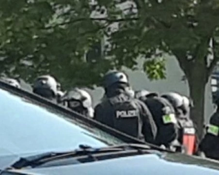 Нападнаха с нож учителка в Германия