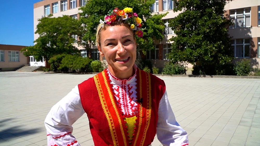 Учители от пловдивска гимназия заснеха видеоклип за началото на учебната година