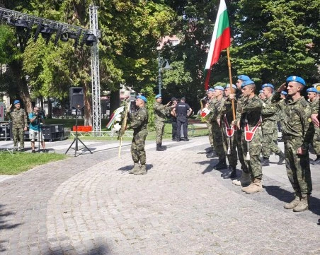 Пловдив се поклони пред делото на Захарий Стоянов и Райчо Николов